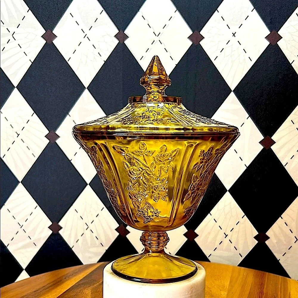 Vintage Federal Glass “Cabbage Rose” Amber Lidded Jar – Depression Glass Style - Picture 12 of 12